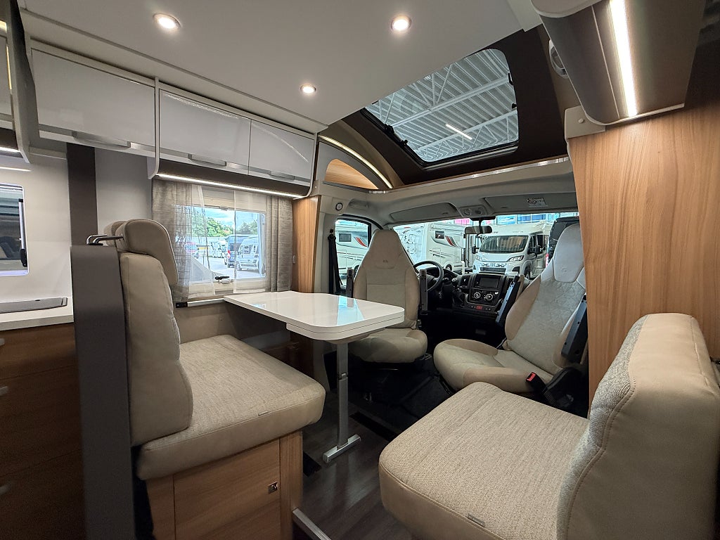 Adria Matrix Plus 670 SC *ALDE*Taksäng*Queenbed*