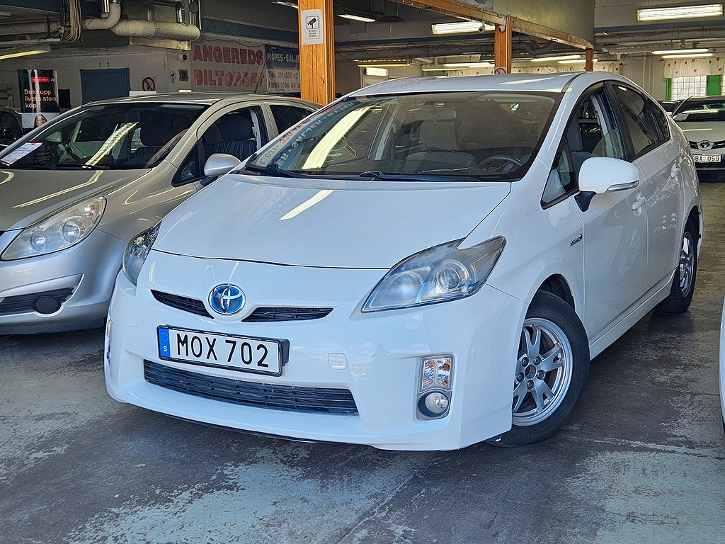 Toyota Prius Hybrid CVT Automat NY BES 0%Ränta