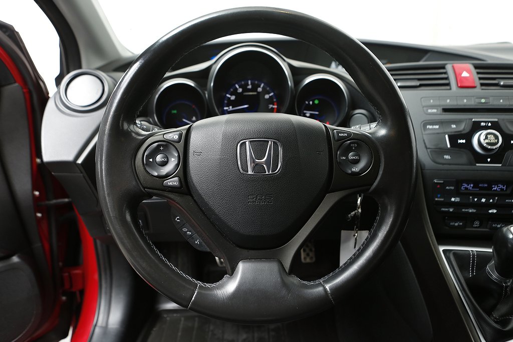 Honda Civic 1.8 i-VTEC 142hk Sport 5D Motorv Dragkrok 2013