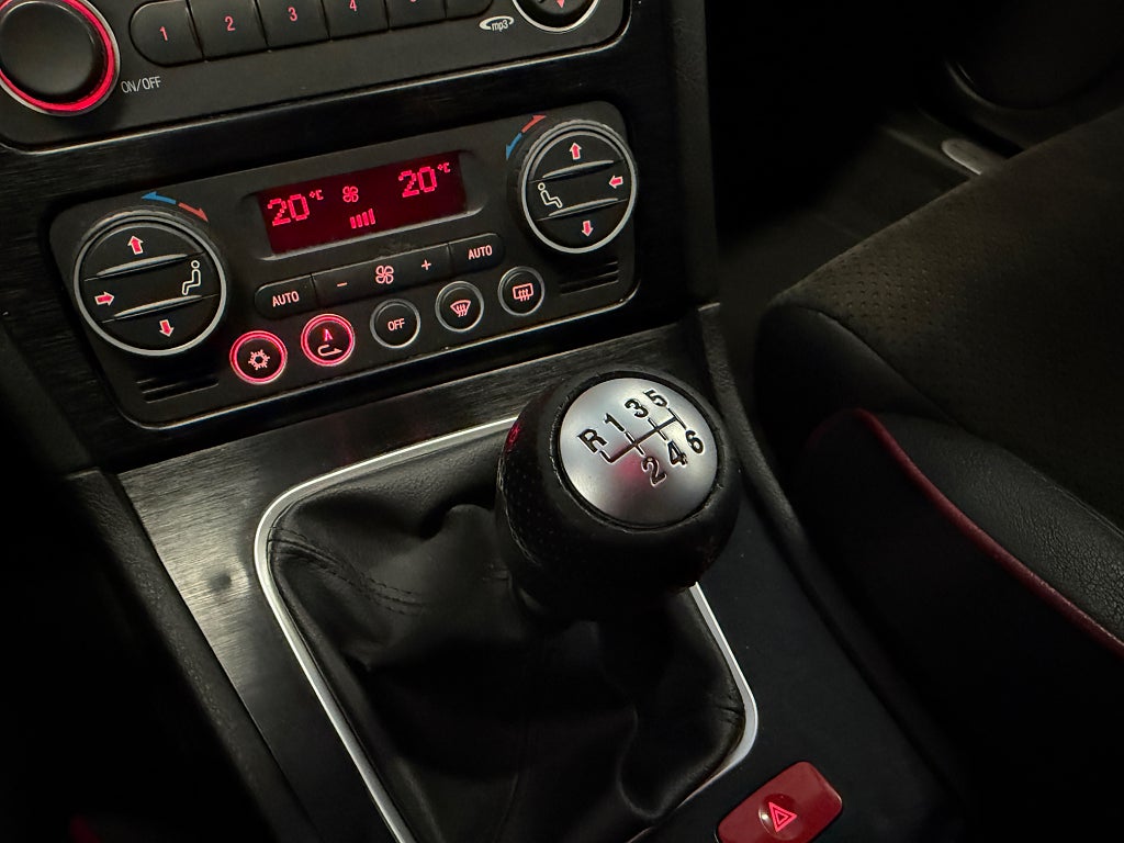 Alfa Romeo 159 2012 - miniatyr 17