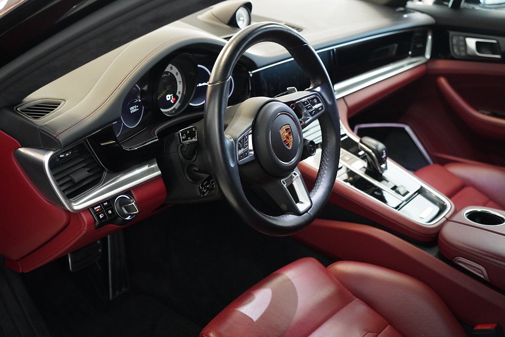 Porsche Panamera Turbo S 2019 - miniatyr 7