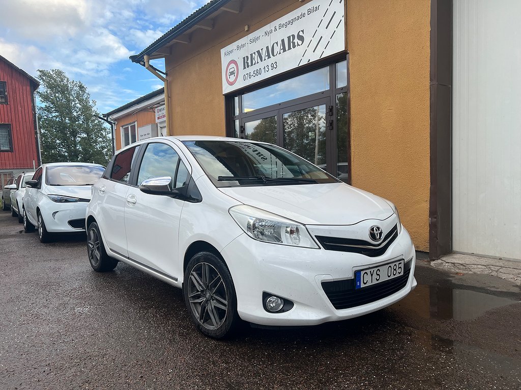 Toyota Yaris 5-dörrar 1.33 DualVVT-i Trend Euro 5\Avb 893 kr 