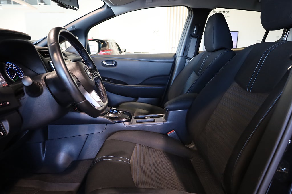 Nissan Leaf 40 kWh N-Connecta Navi 360° Värmare Leasbar CarPlay 2021