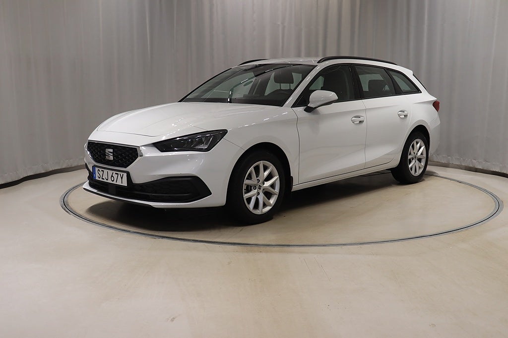 Seat Leon Sportstourer 1.5 eTSI 115hk Aut Drag Värmare Carpl 2025