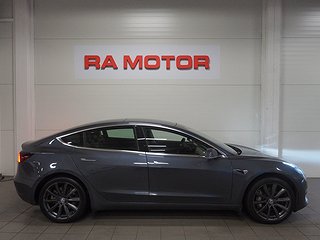 Sedan Tesla Model 3 5 av 21