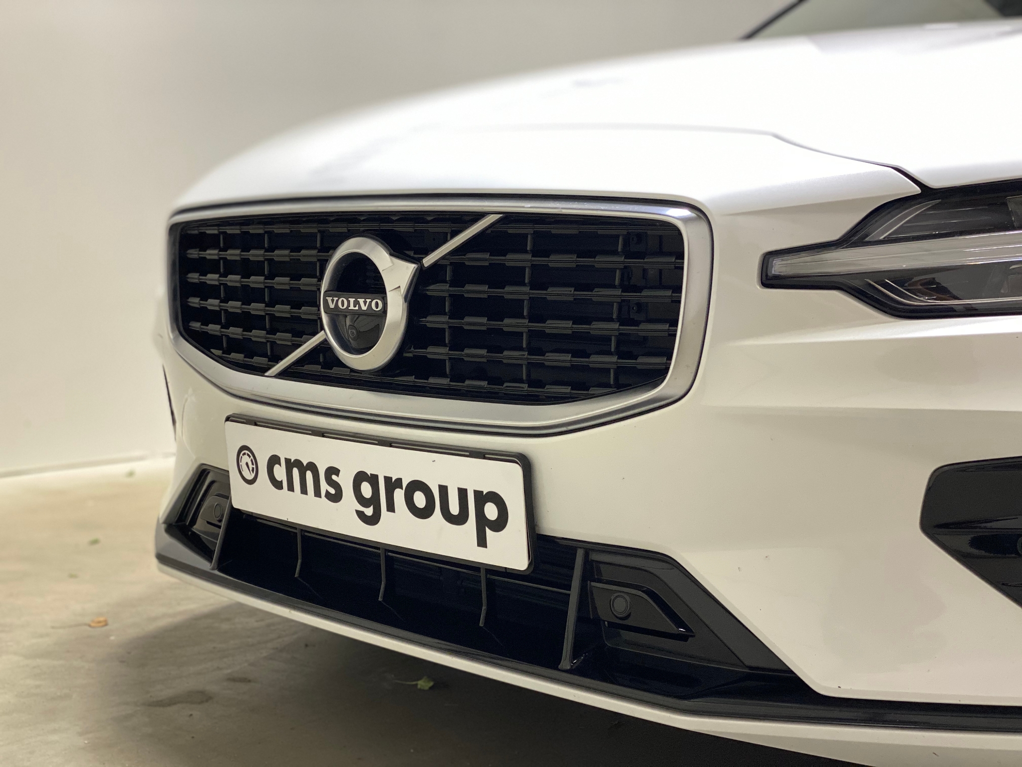 Volvo S60 T5 R-Design 2020, bild 2/52