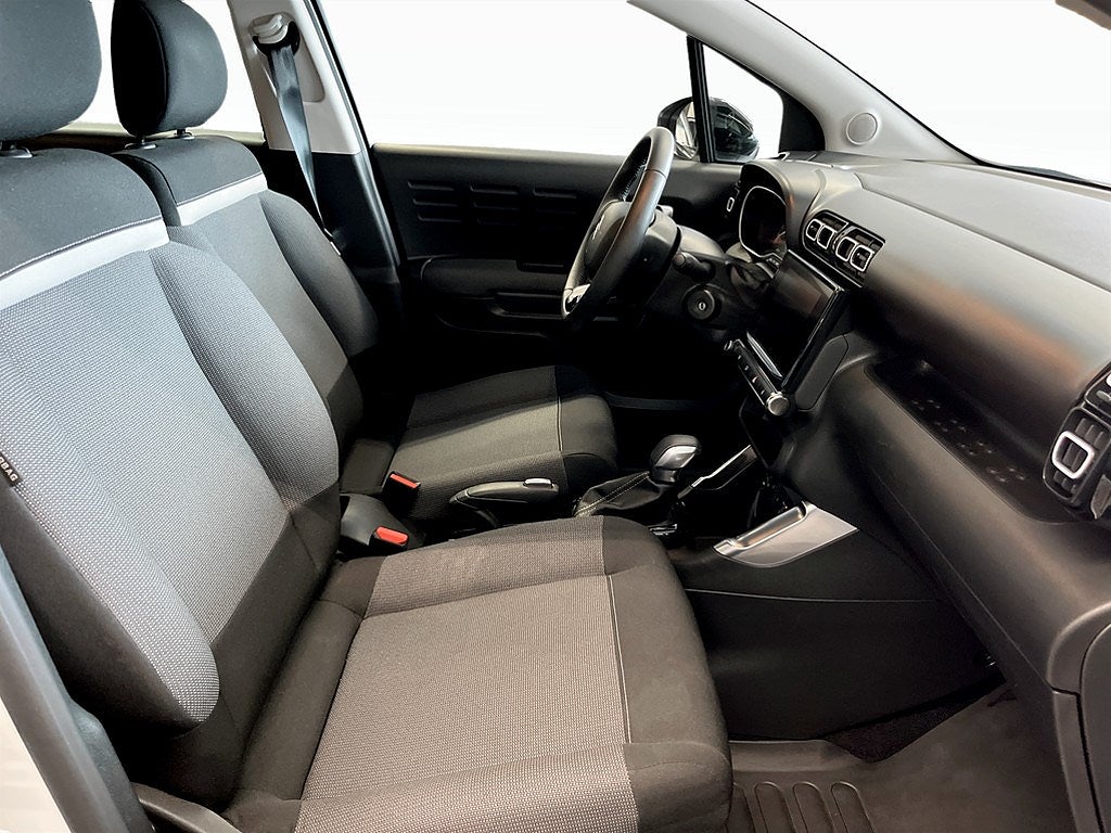 Bild på Citroën C3 Aircross Shine 1.2 PT 130hk Aut - CARPLAY, BACKSENSORER