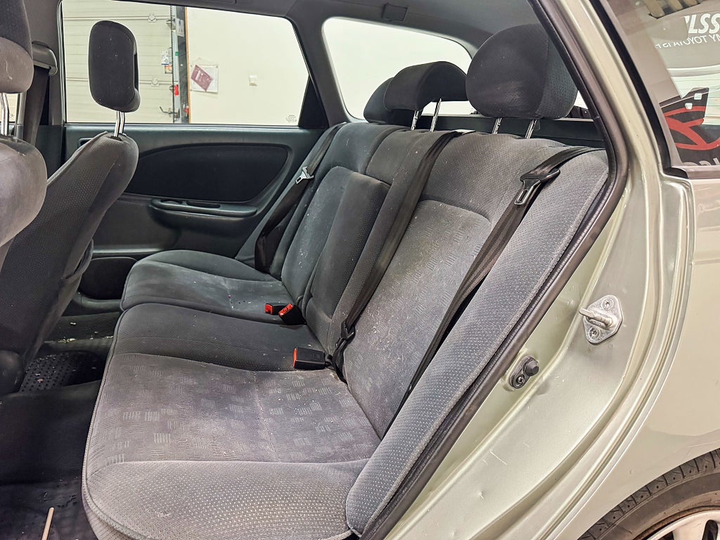 Toyota Avensis 1,8 129Hk Automat
