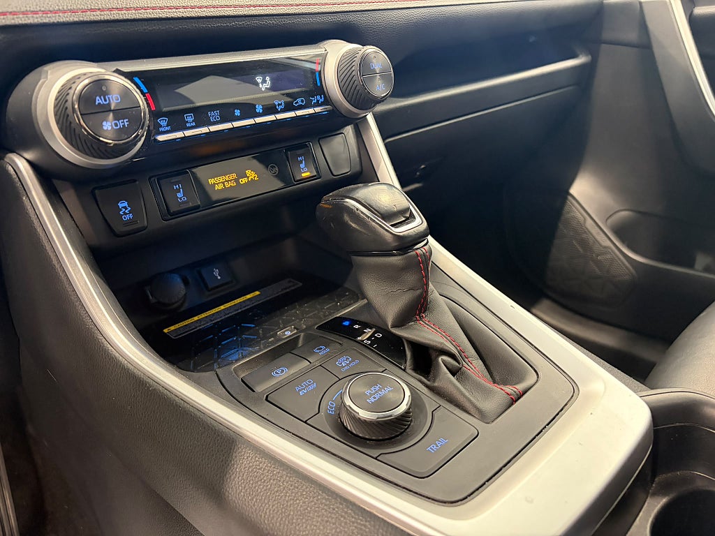 Toyota RAV4 2021 - miniatyr 24