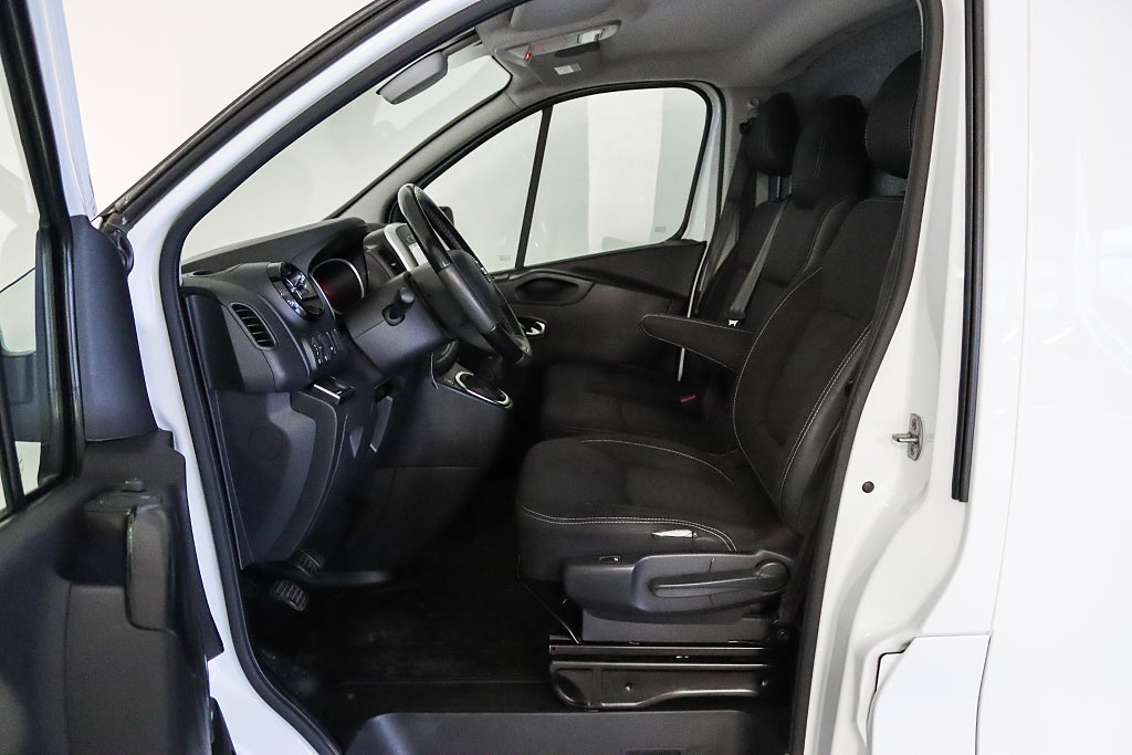 Nissan NV300 Skåpbil 2.9t 2.0 dCi L2 Värmare B-Kamera Inredd