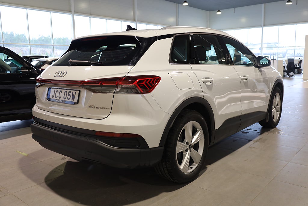 Audi Q4 E-Tron e-tron Proline CarPlay Värmare PDC Leasbar 2023