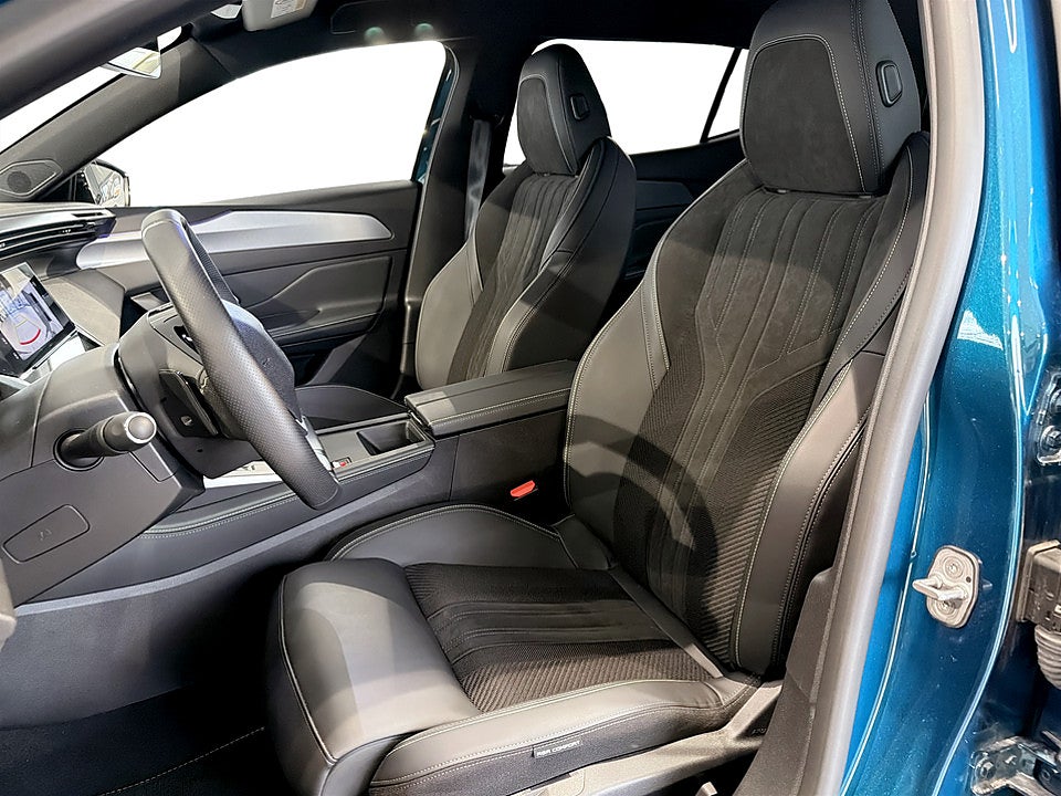 Bild på Peugeot 408 GT 1.2 PT 130hk Aut B-KAMERA ELSTOL