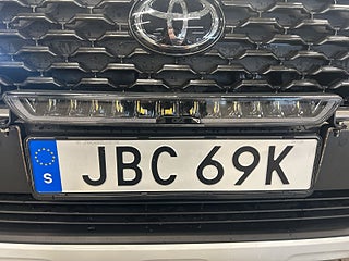 Toyota Corolla Cross Hybrid AWD-i e-CVT Drag/Kamera/M-Värmare/LED/S&V-Däck – bild 18