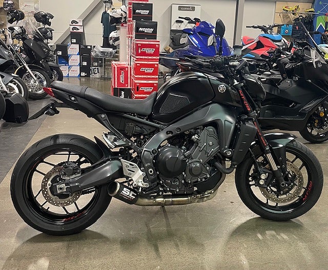 Yamaha MT09 ABS  SC project quick shift tail tidy mt-09 