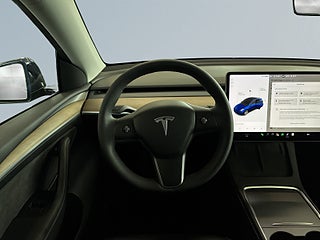 Tesla Model Y Long Range AWD S&V-hjul/Pano/Kamera/MOMS/Skinn/Drag – bild 9