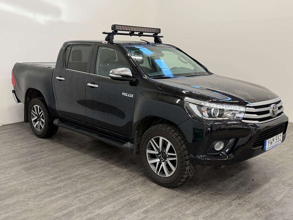 Toyota Hilux Dubbelhytt 2.4D 4WD D-CAB PREMIUM Jalusi/Moms