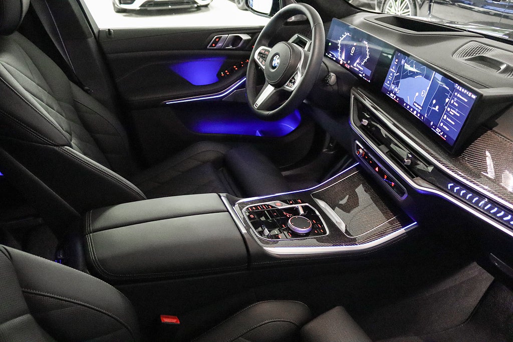 BMW X5 xDrive40i M Sport Innovation Sky Lounge B&W Carbon Luftfjädring