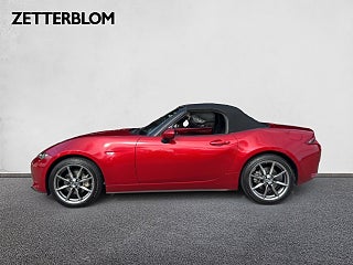 SUV Mazda MX-5 2 av 13