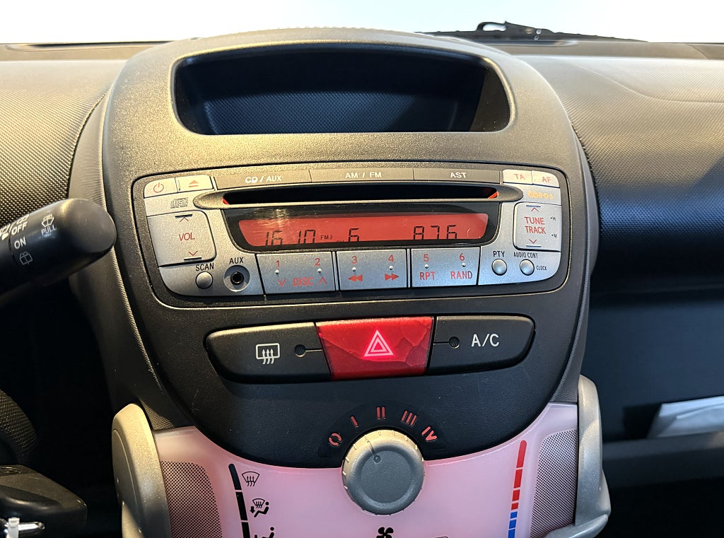 Toyota Aygo 5-dörrar 1.0 VVT-i MultiMode 68HK LÅGMIL AC