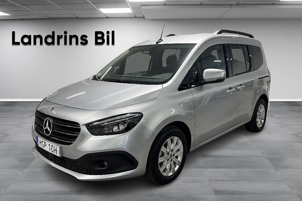 Mercedes-Benz T180 d L1 Automat / SE-Edition / Teknikpaket