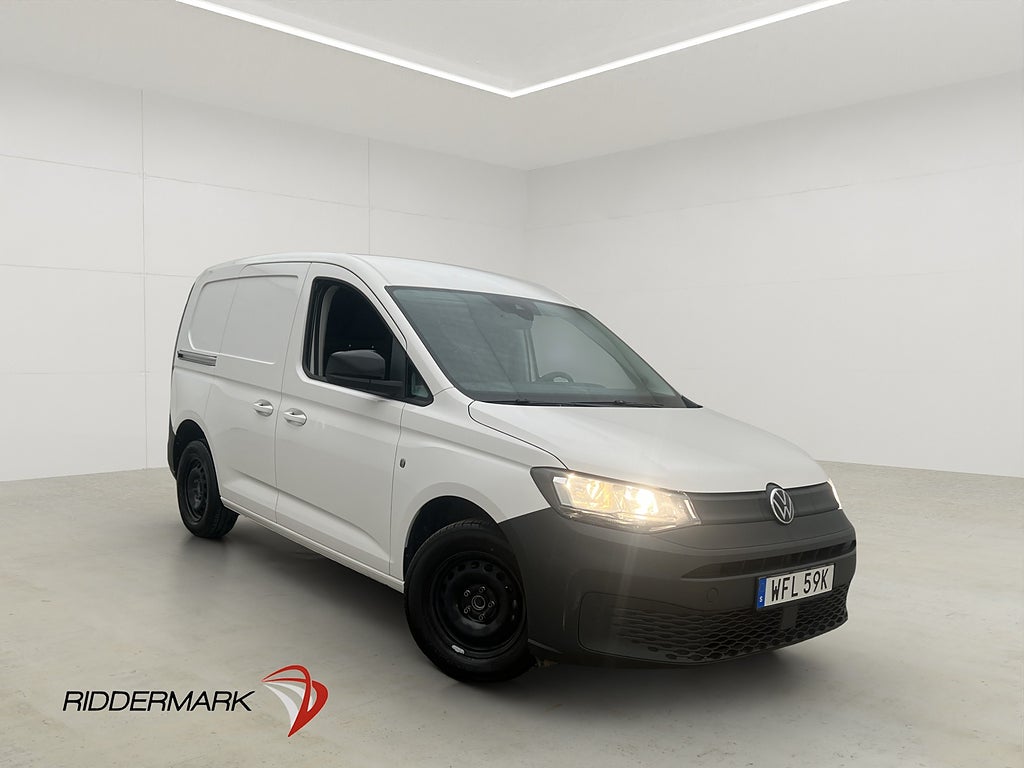Volkswagen Caddy Cargo Värmare PDC Drag V-Inr CARPLAY Moms