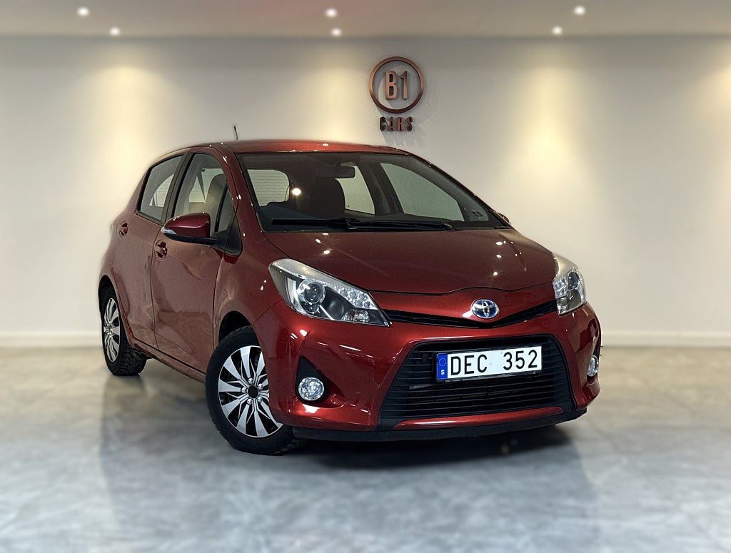 Toyota Yaris HYBRID 101HK ACTIVE B-KAMERA NYBES LÅGMIL