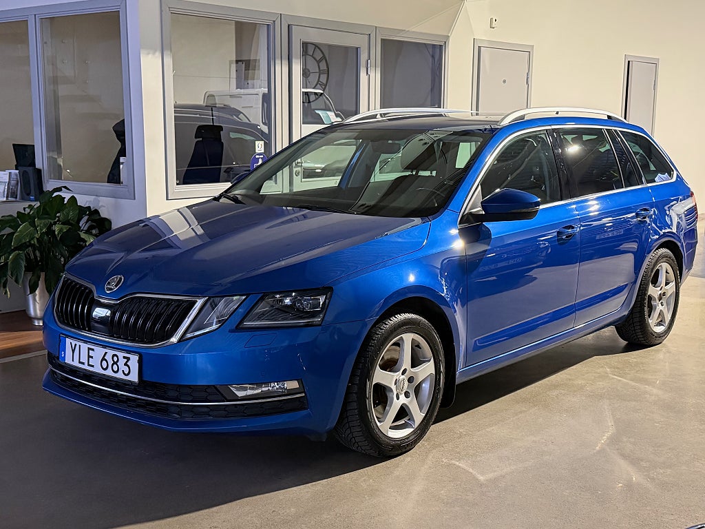 Skoda Octavia Kombi 1.8 TSI 4x4 Premium Style (Navi, P-värm, Drag)