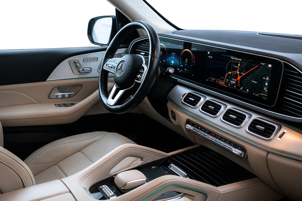 Gallery image 9 of 15