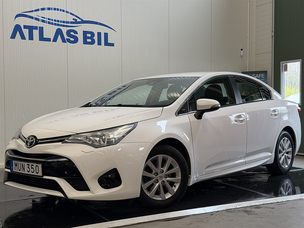 Toyota Avensis Sedan 1.6 D-4D 112hk Lågamil D-värm Ny servad-Besiktad