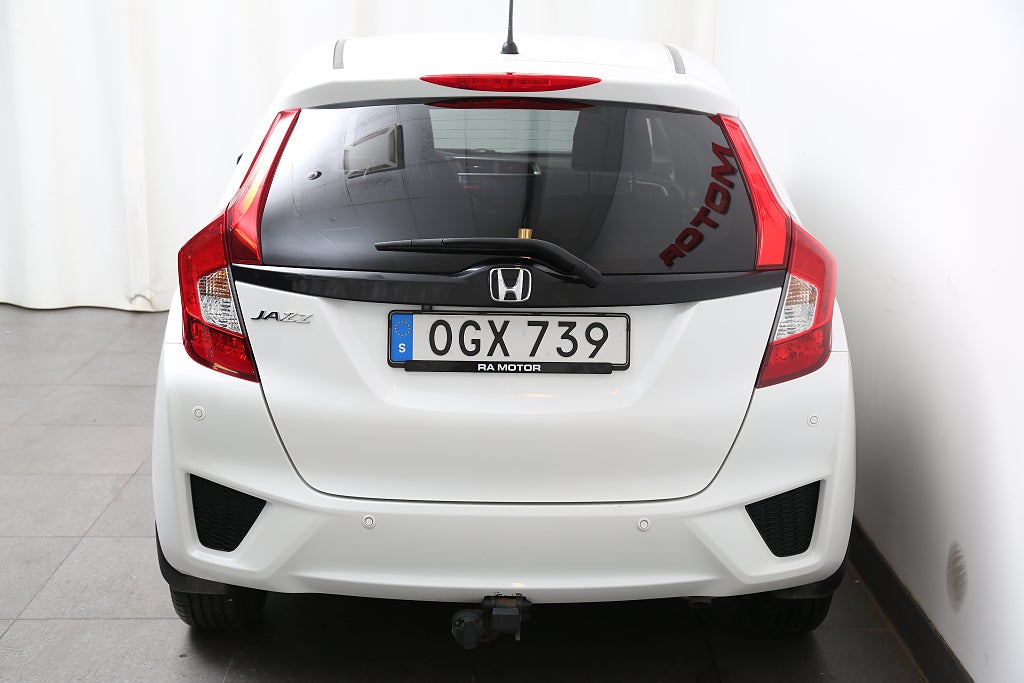Honda Jazz 1,3 i-VTEC 102hk Elegance Aut 5D 1ägare Dragkrok 2016