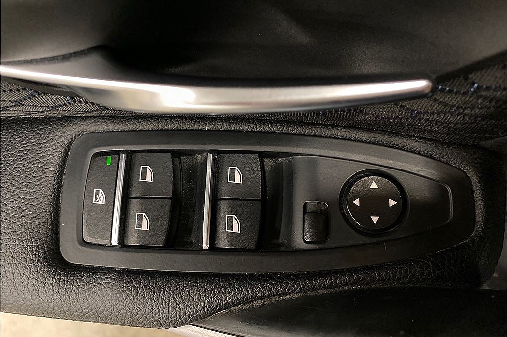 BMW 330e M-Sport, Teknikpkt, Navi, 2 brukare