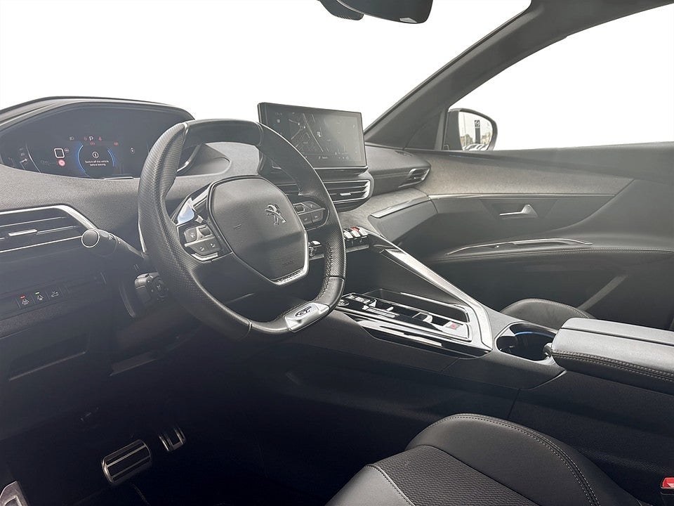 Bild på Peugeot 5008 GT+ 1.2 PT 130hk Aut 7-SITS B-KAMERA CARPLAY