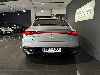 Sedan Mercedes-Benz EQE 5 av 12