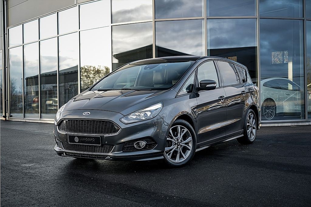 Ford S-Max 2.0 EcoBlue 190hk ST-Line / Pano / B-Kamera / Drag