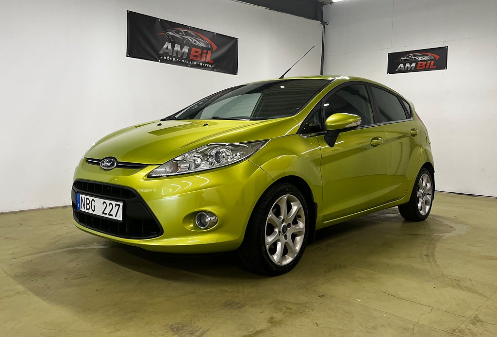 Ford Fiesta 5-dörrar 1.25 Titanium Euro 5 // Kampanjränta 1,95%