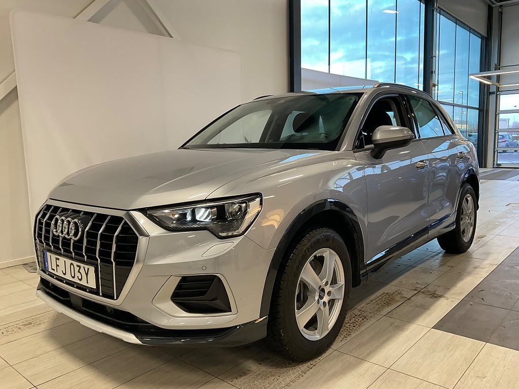 Audi Q3 40 TFSI quattro Proline Advanced S&V-Hjul 1 ägare