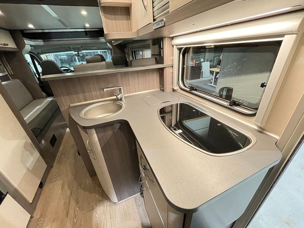 Hobby Optima on tour T65 / Taksäng / Våningssäng / 6bältad / - Hobby