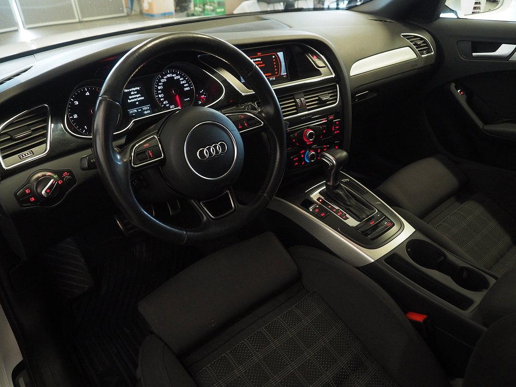 Audi A4 Avant 2.0 TDI Automat | S-Line | P-Sensorer 2015