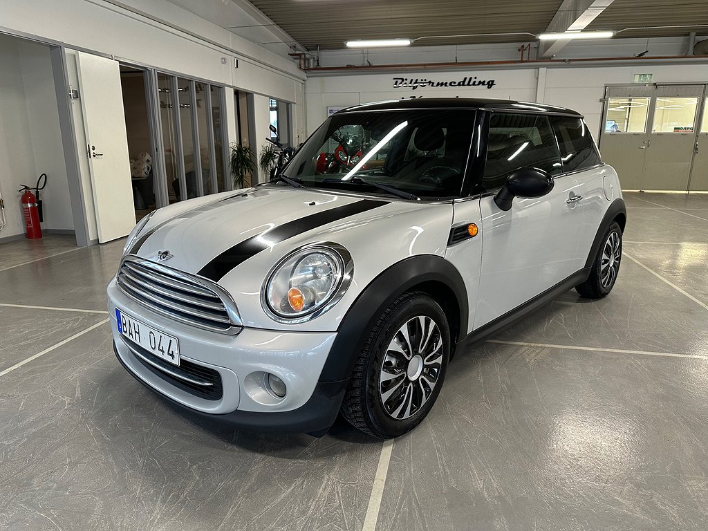 MINI Cooper D Euro 5 Navi PDC Ambient Nyservad 