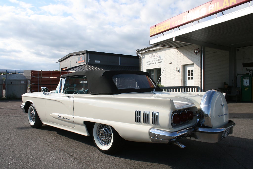 Ford Thunderbird Convertible / Connie-Kit * AMERICAN DAYS *