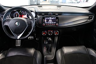 Halvkombi Alfa Romeo Giulietta 13 av 26