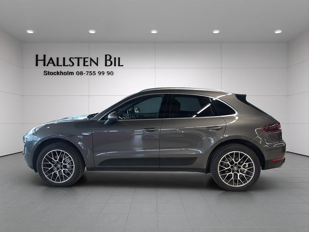 Porsche Macan S PDK Luftfjädring 18-vägs stol Värmare PDLS Navi Drag