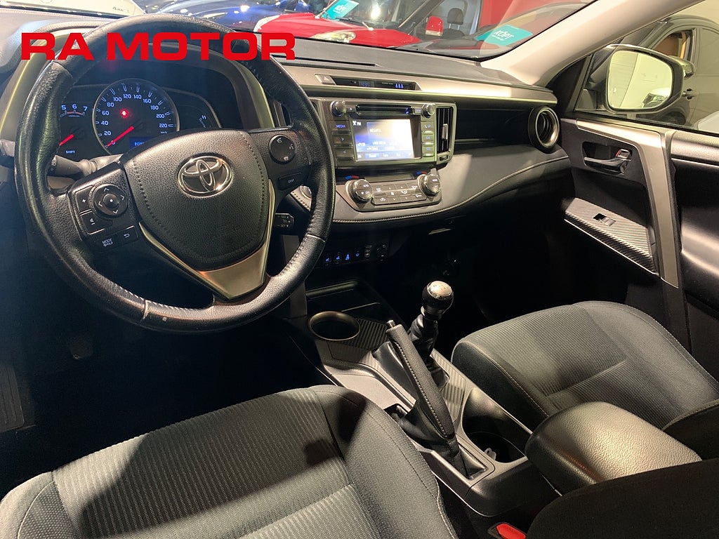 Toyota RAV4 2.2 D-4D AWD 150hk Edition Feel Drag Kamera M-Värm 2015