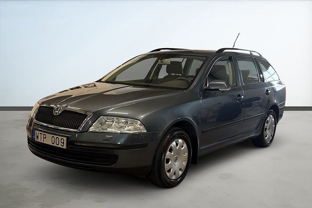 Skoda Octavia Kombi 1.6 MPI * 3700 Mil - 1 Ägare * 