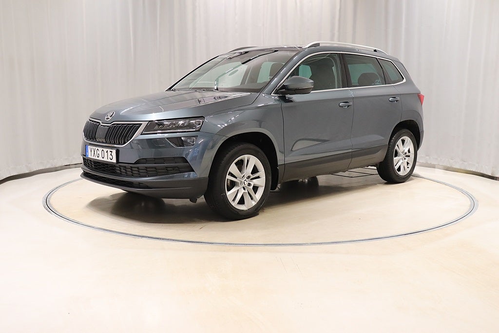 Skoda Karoq 1.0 TSI 115hk Drag Värmare Kamera Canton ACC Carplay 2019