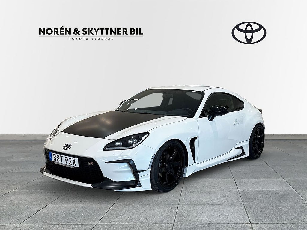 Toyota GR86 HIGH / TRD Utrustad