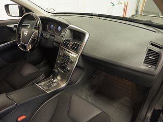 SUV Volvo XC60 7 av 21