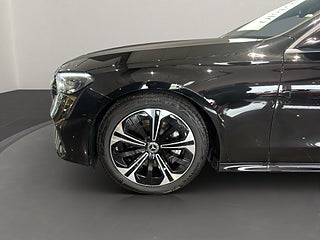 Kombi Mercedes-Benz E 13 av 13