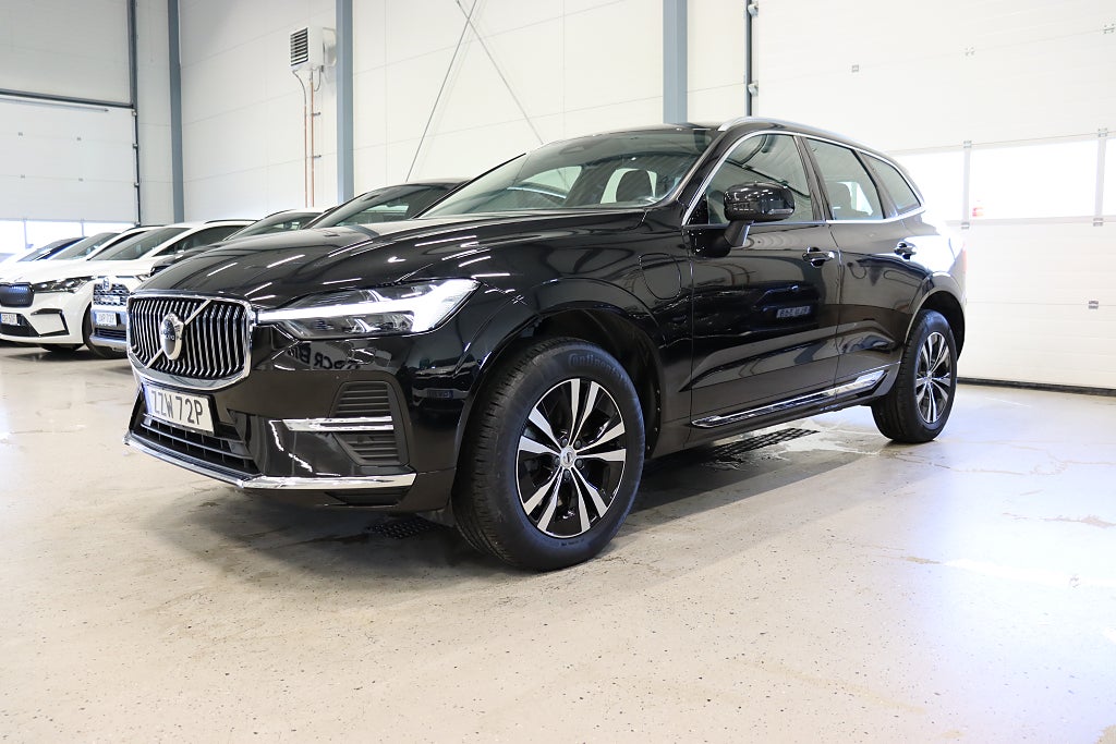 Volvo XC60 Recharge T6 AWD Inscription Expr Läder Pano B-kam 341hk