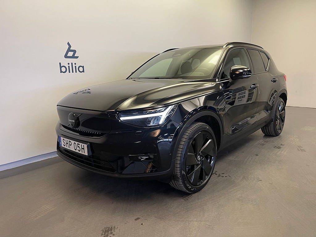 Volvo EX40 Twin Performance Ultra Black / Dragkrok / Pano...